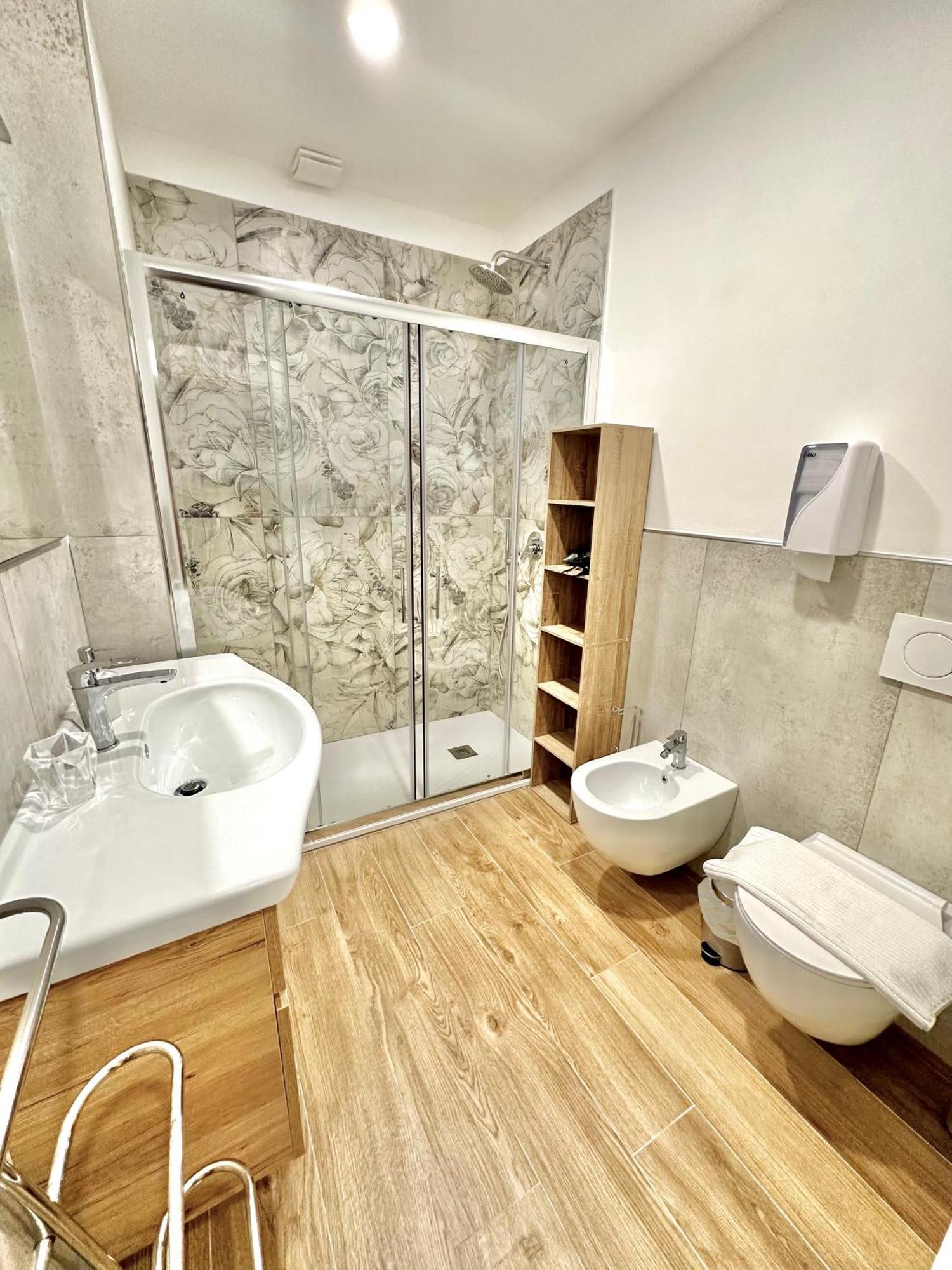 Jasmine Station - Cinque Terre Apartment La Spezia Luaran gambar